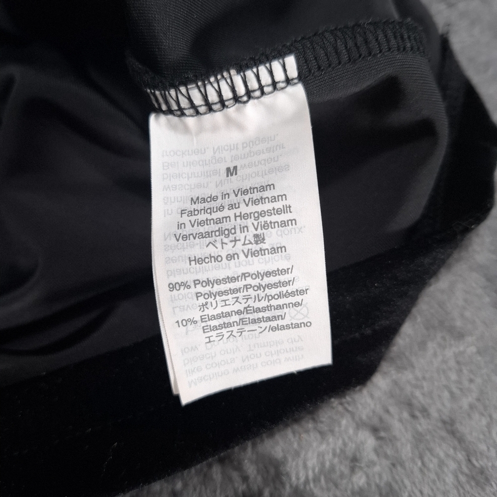 J. Crew Sleeveless Black Velvet Top Size M Monk Neck - Picture 9 of 9